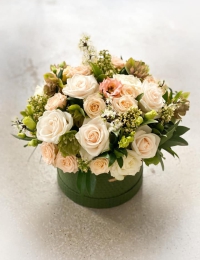 Ziedu kastīte pasteļtoņos "BUTTERFLY"