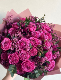 Spilgts ziedu pušķis "CANDY SHOP"