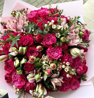 Ziedu pušķis no dažādiem ziediem "PINK DREAM"