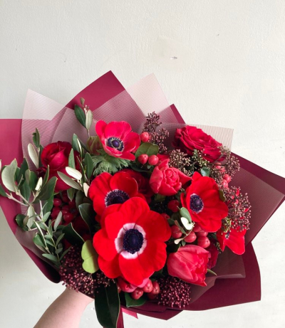 Ziedu pušķis sarkanos toņos "RED PRINCESS"