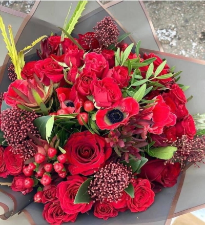 Ziedu pušķis sarkanos toņos "SWEETHEART"