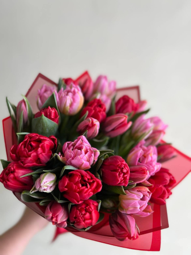 Tulpju pušķis "VALENTINE"