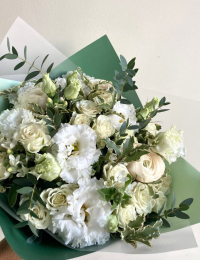 Ziedu pušķis baltos toņos "WHITE PARTY"