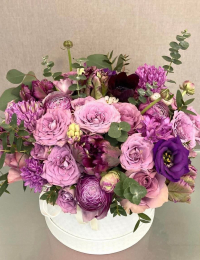 Ziedu kastīte violetos toņos "SPECIAL"