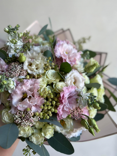 Ziedu pušķis "BUTTERFLY"